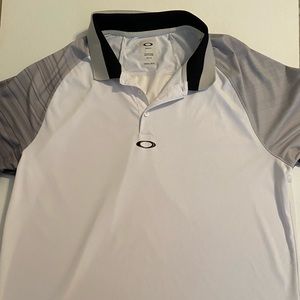 Men’s Oakley white/ gray polo shirt